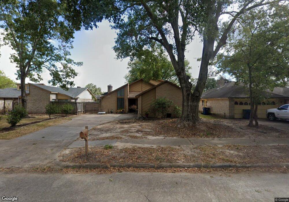 8706 Wildforest Dr, Houston, TX 77088 - photo 1