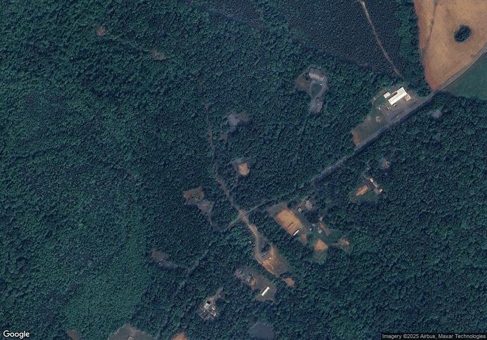 527 Firehouse Dr, Louisa, VA 23093 - photo 1