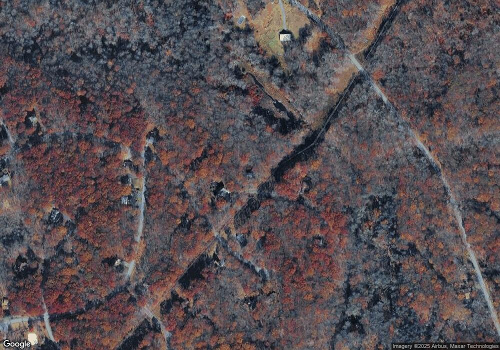 2232 Sparrow Rd, Bushkill, PA 18324 - photo 1