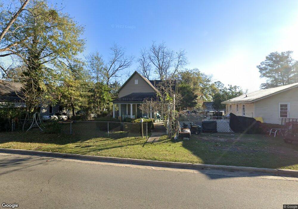307 N Lee St, Fitzgerald, GA 31750 - photo 1