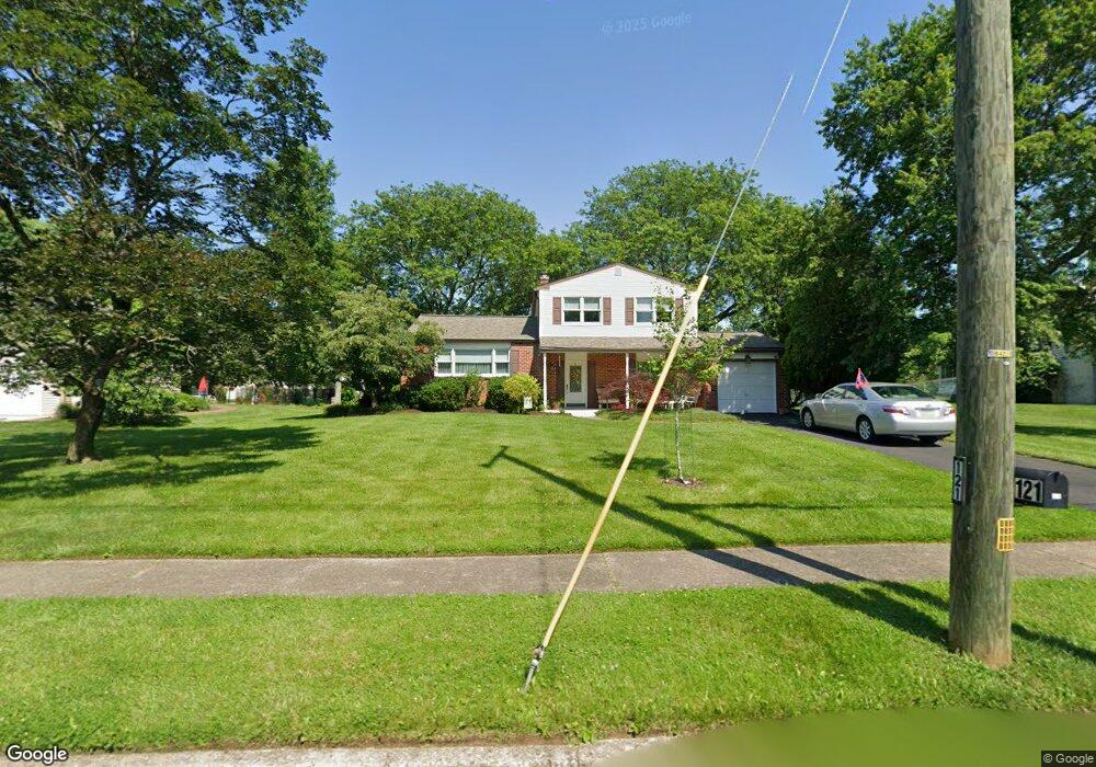 121 Cherokee Rd, Doylestown, PA 18901 - photo 1