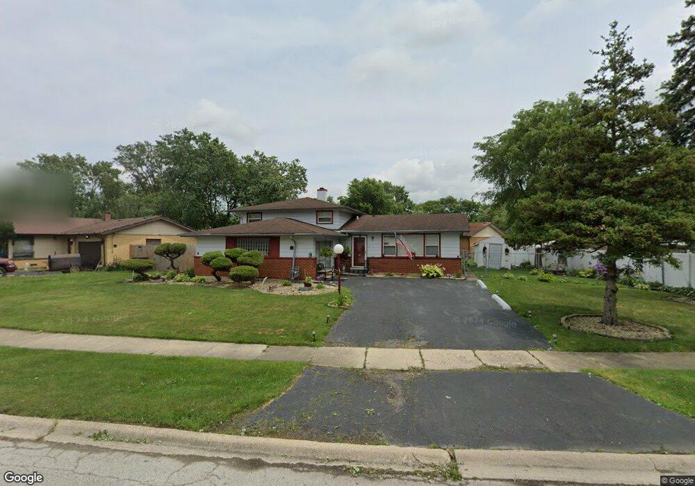 17205 Elm Dr, Hazel Crest, IL 60429 - photo 1