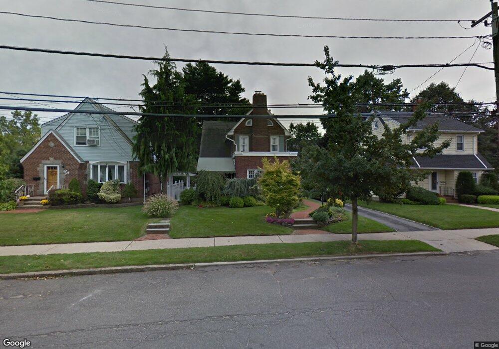 162 Floral Blvd, Floral Park, NY 11001 - photo 1