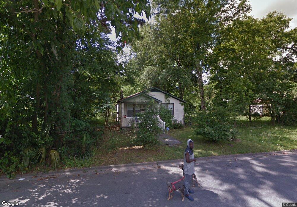 715 W 51st St, Savannah, GA 31405 - photo 1