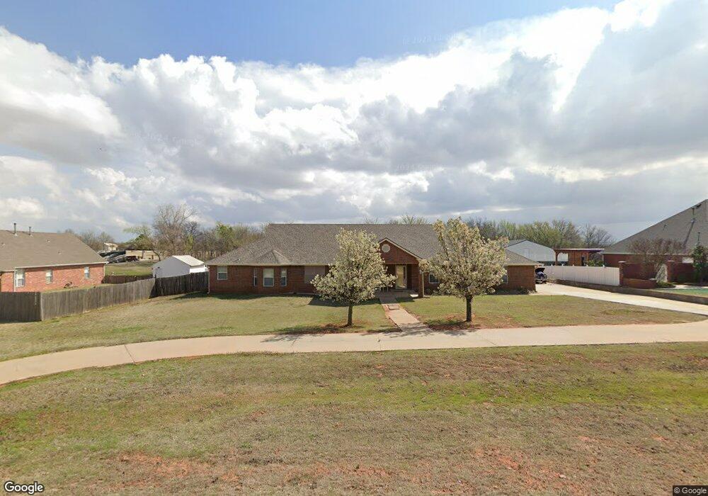 1508 Lost Creek Dr, Moore, OK 73160 - photo 1