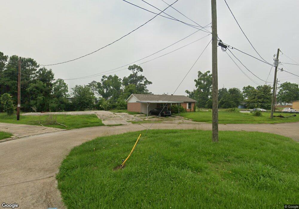 2704 Able Cir, Lake Charles, LA 70601 - photo 1