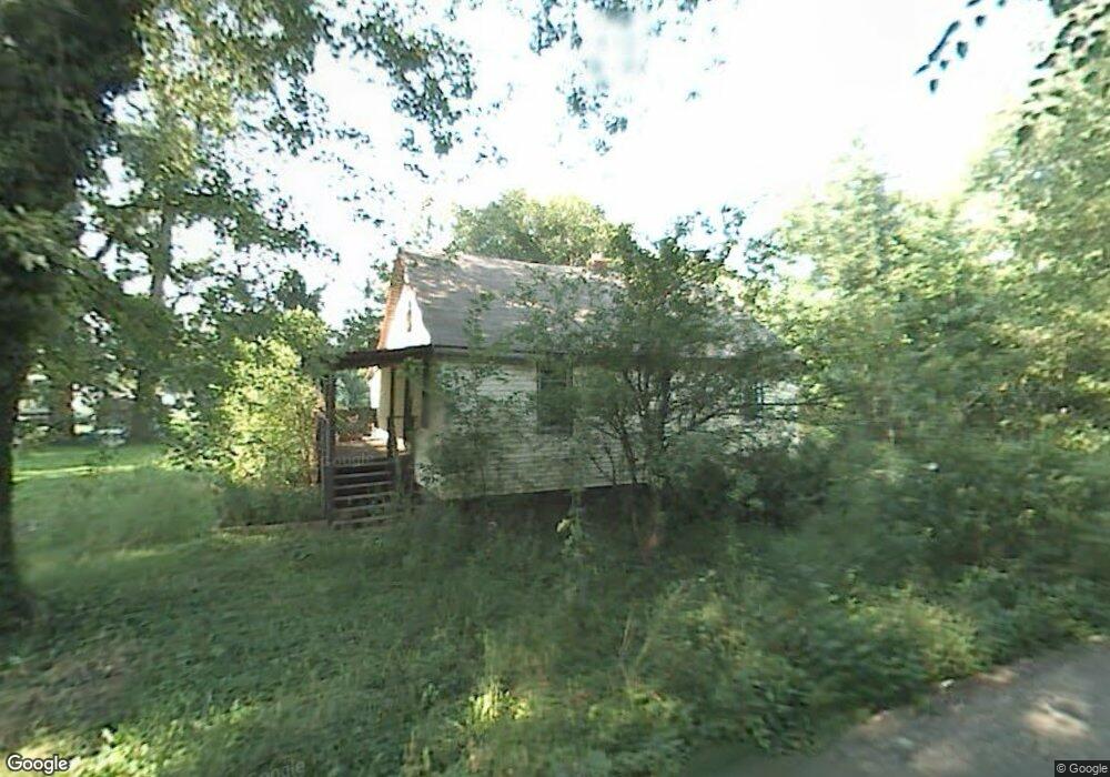 8412 E Avalon Dr, New Carlisle, IN 46552 - photo 1