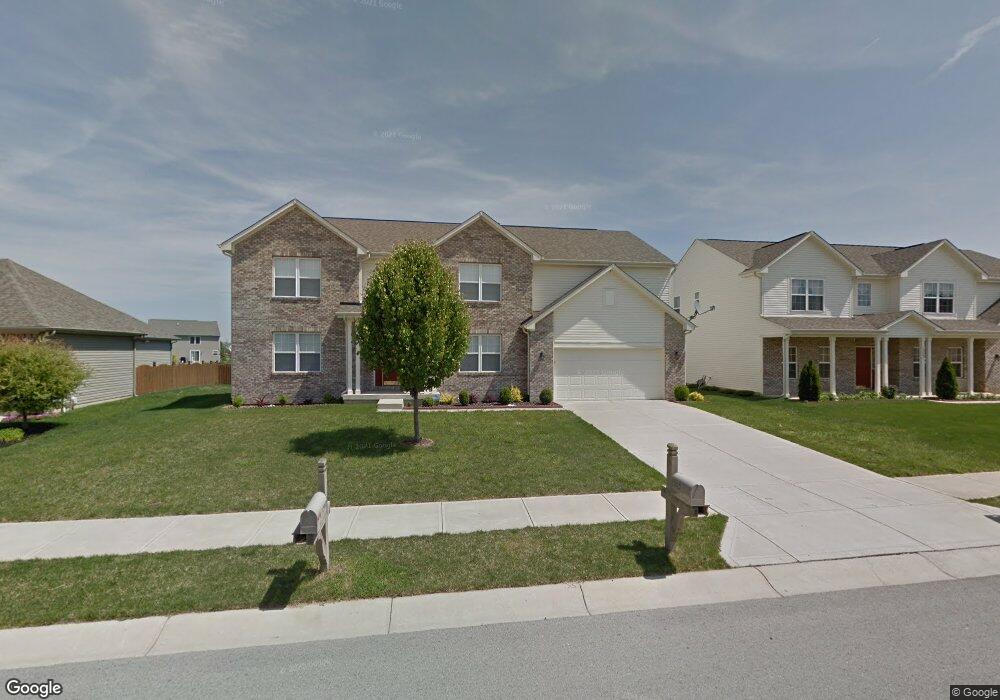 12913 Broncos Dr, Fishers, IN 46037 - photo 1