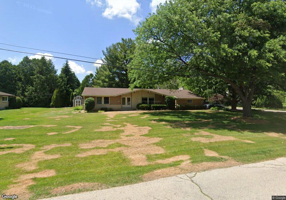 1995 San Fernando Dr, Elm Grove, WI 53122 - photo 1