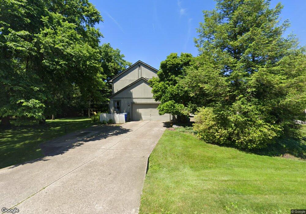 5777 Southbridge Ln, Columbus, OH 43213 - photo 1