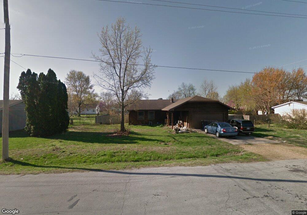210 W Walnut St, Nixa, MO 65714 - photo 1