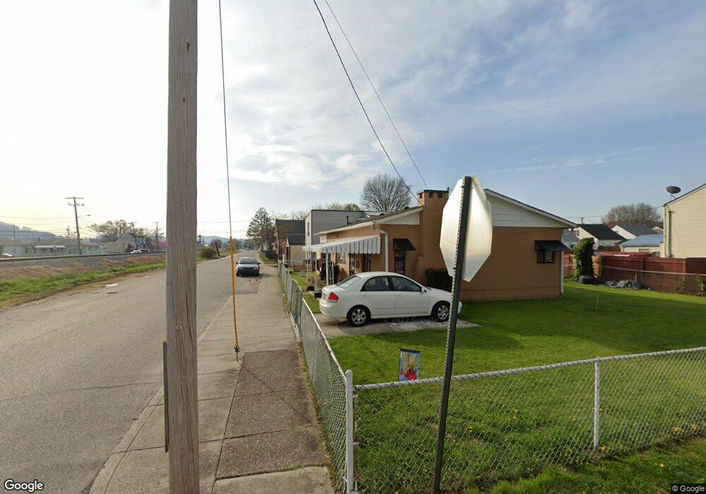 2403 Dunbar Ave, Dunbar, WV 25064 - photo 1