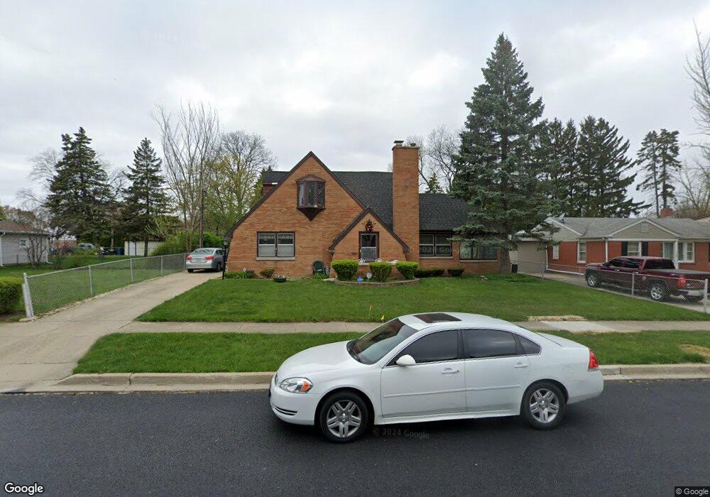 534 N Elmwood Ave, Waukegan, IL 60085 - photo 1