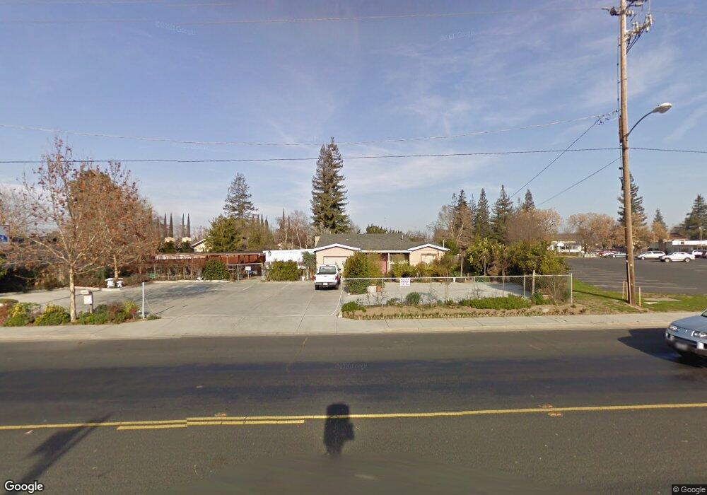 1750 W F St, Oakdale, CA 95361 - photo 1