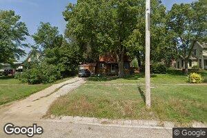 331 W 9th Ave, Red Cloud, NE 68970
