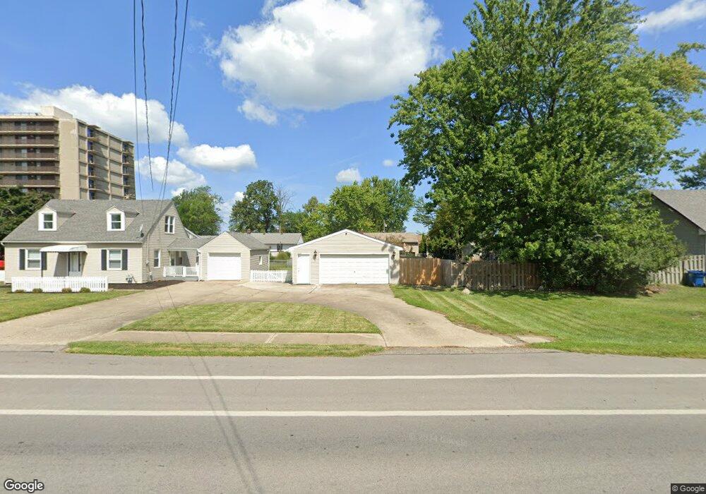 5135 E Lake Rd, Sheffield Lake, OH 44054 - photo 1