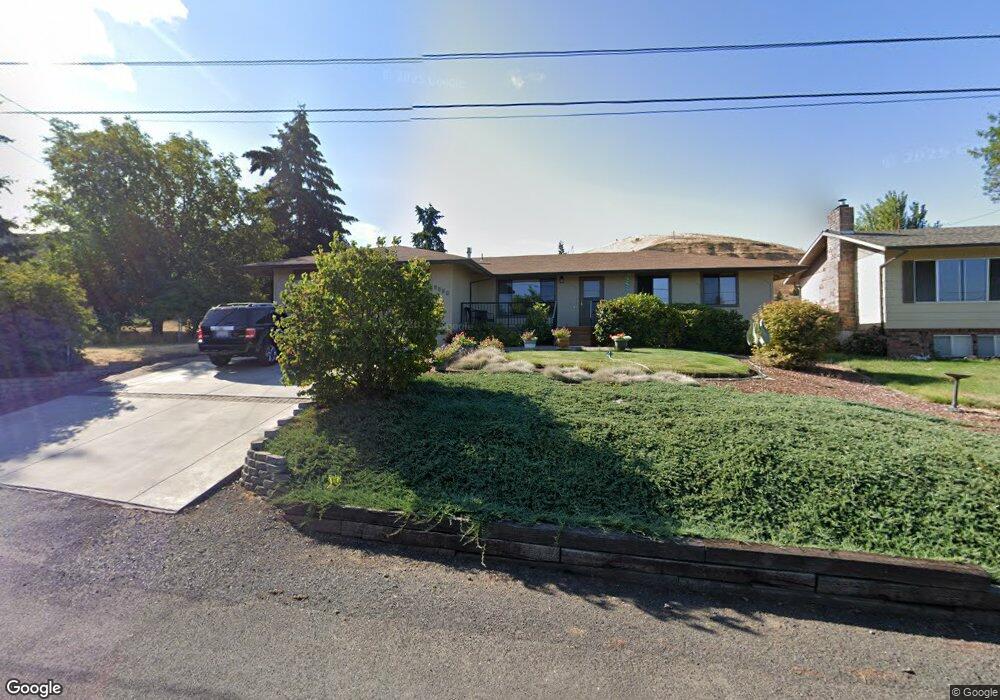 2308 E 16th St, the Dalles, OR 97058 - photo 1