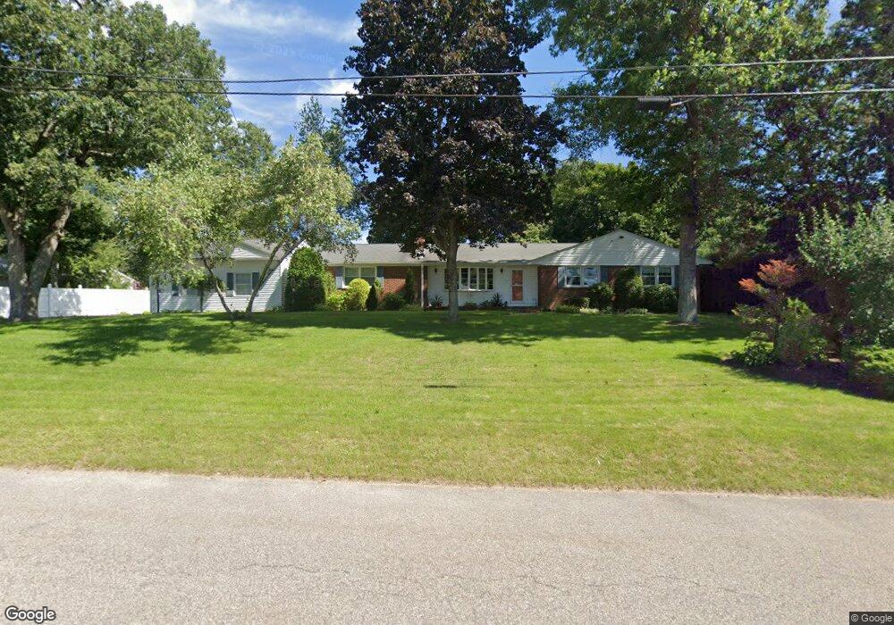 743 Rathbun St, Blackstone, MA 01504 - photo 1