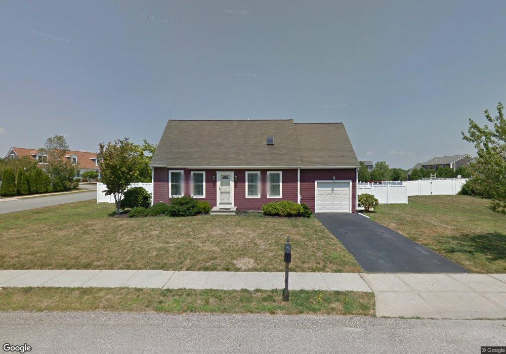 102 John Kesson Ln, Middletown, RI 02842 - photo 1