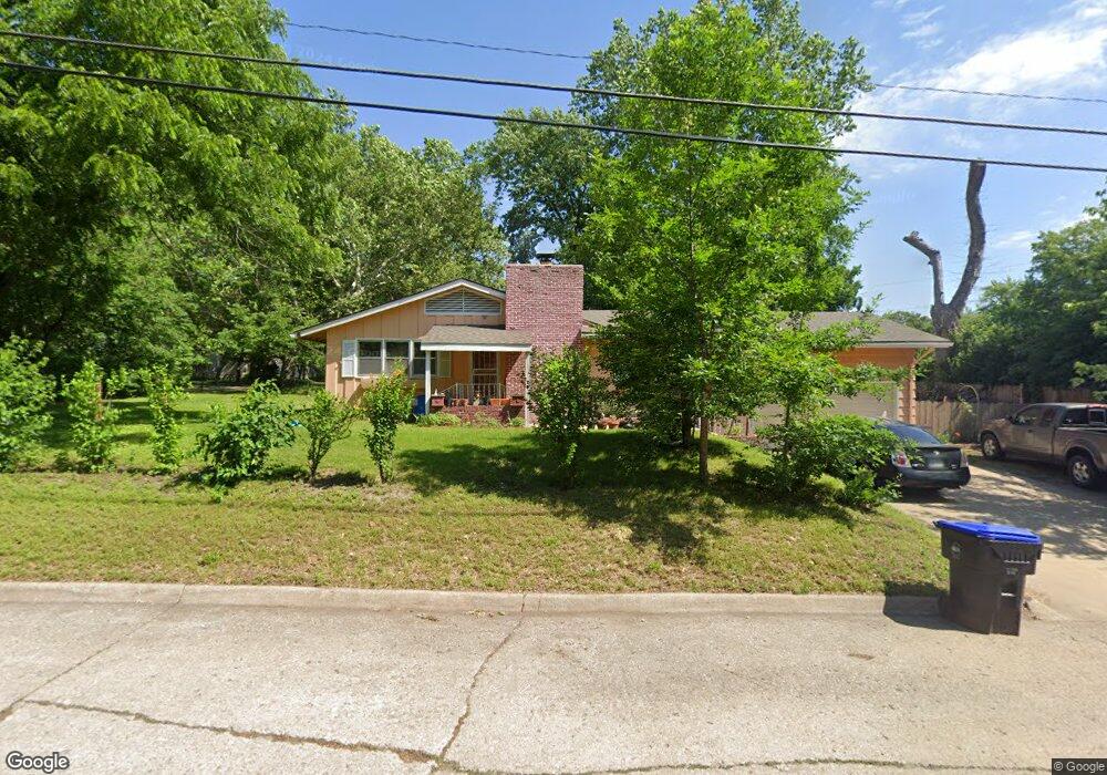 2324 SW 19th St, Topeka, KS 66604 - photo 1