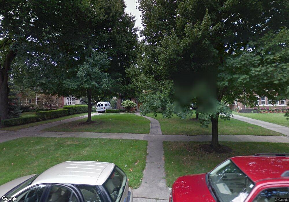 1135 Buckingham Rd, Grosse Pointe Park, MI 48230 - photo 1