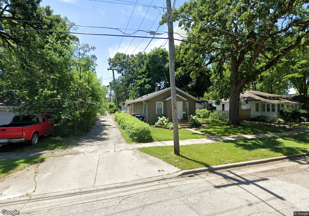 1015 W Grove Ave, Waukegan, IL 60085 - photo 1