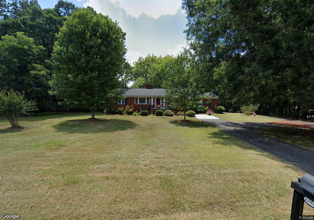 1202 Brookdale Dr, Asheboro, NC 27205 - photo 1