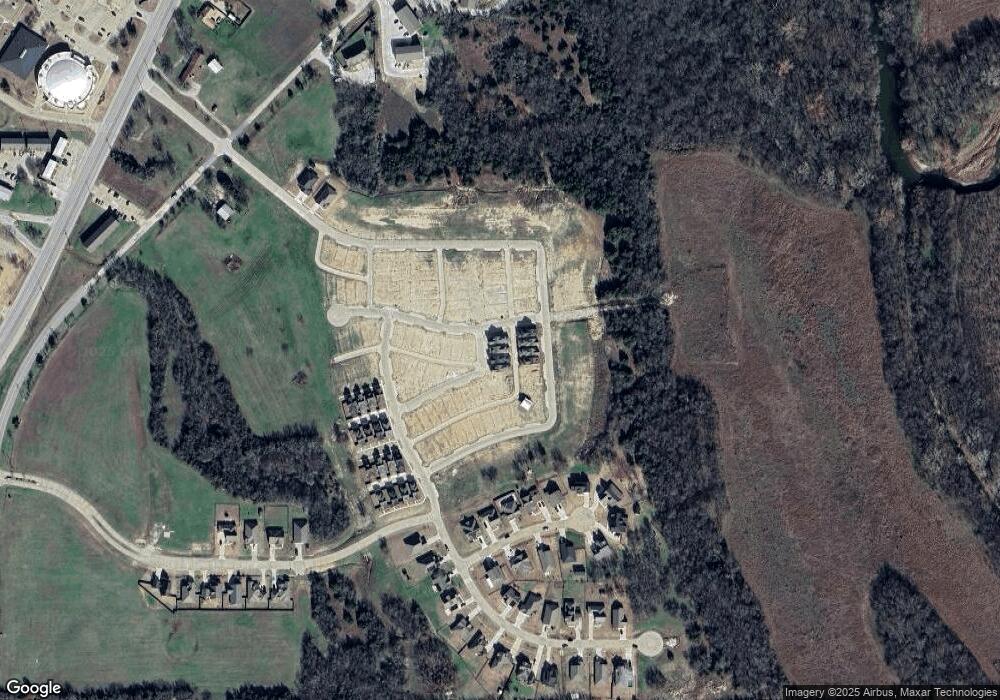 1347 Almond Ln, Gainesville, TX 76240 - photo 1