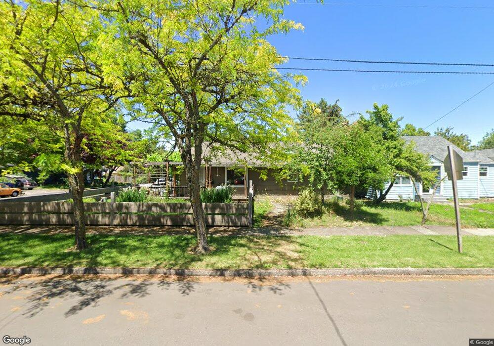 949 Clark St, Eugene, OR 97402 - photo 1