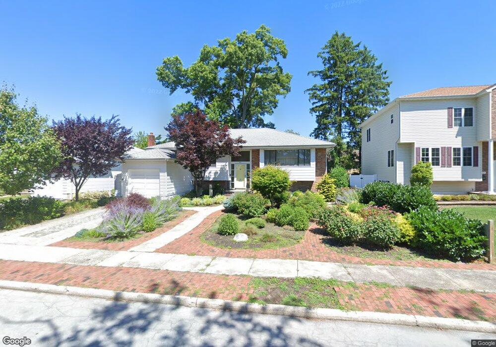 847 Talbot Ave, Valley Stream, NY 11581 - photo 1