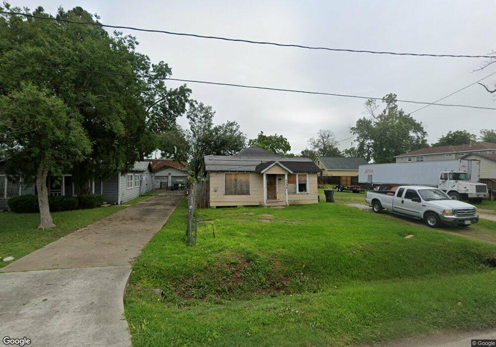 2113 Caplin St, Houston, TX 77026 - photo 1