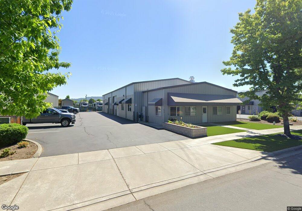 4848 Airway Dr, Central Point, OR 97502 - photo 1