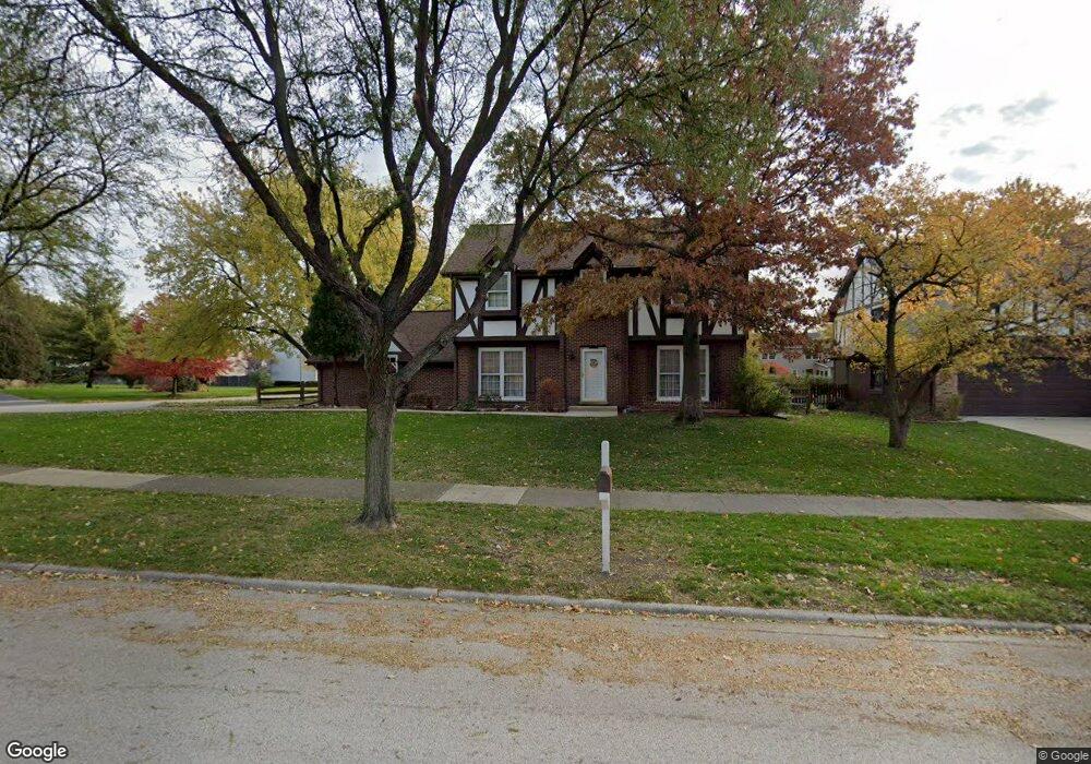 1928 Trails End Ct, Naperville, IL 60565 - photo 1