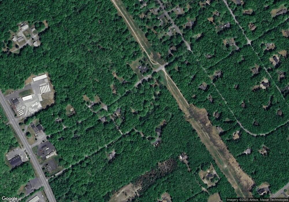 2289 Timothy Dr, Effort, PA 18330 - photo 1