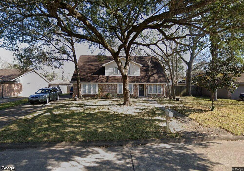 321 Saint Cloud Dr, Friendswood, TX 77546 - photo 1