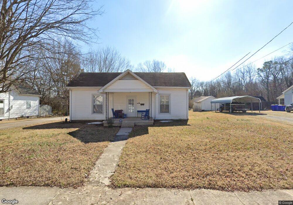 506 E Madison St, Franklin, KY 42134 - photo 1