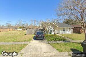 2324 River Queen Dr, Violet, LA 70092