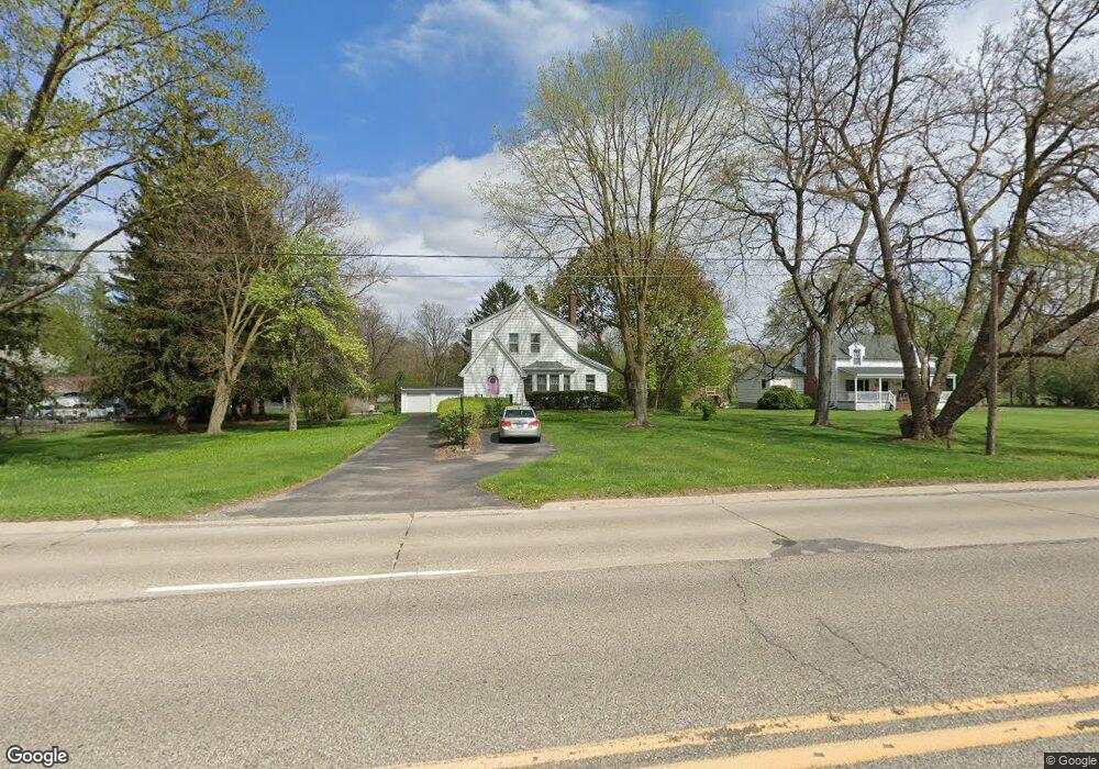 6233 Fenton Rd, Flint, MI 48507 - photo 1