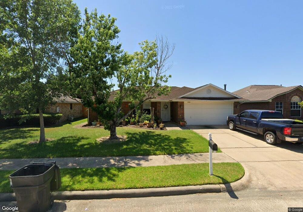 9526 Coast Bridge St, Houston, TX 77075 - photo 1