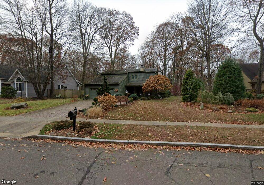 252 Knollwood Rd, Manchester, CT 06042 - photo 1