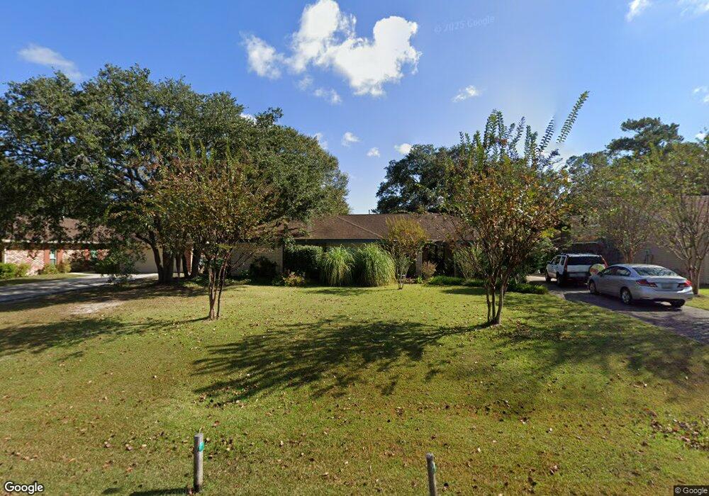 512 Cross Gates Blvd, Slidell, LA 70461 - photo 1