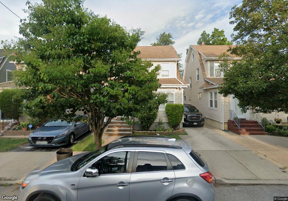 9214 245th St, Floral Park, NY 11001 - photo 1
