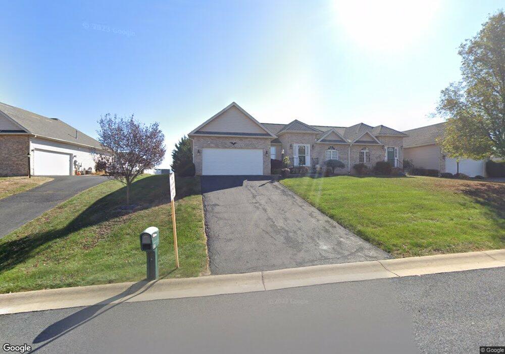 31 Enchanted View Cir, Fishersville, VA 22939 - photo 1