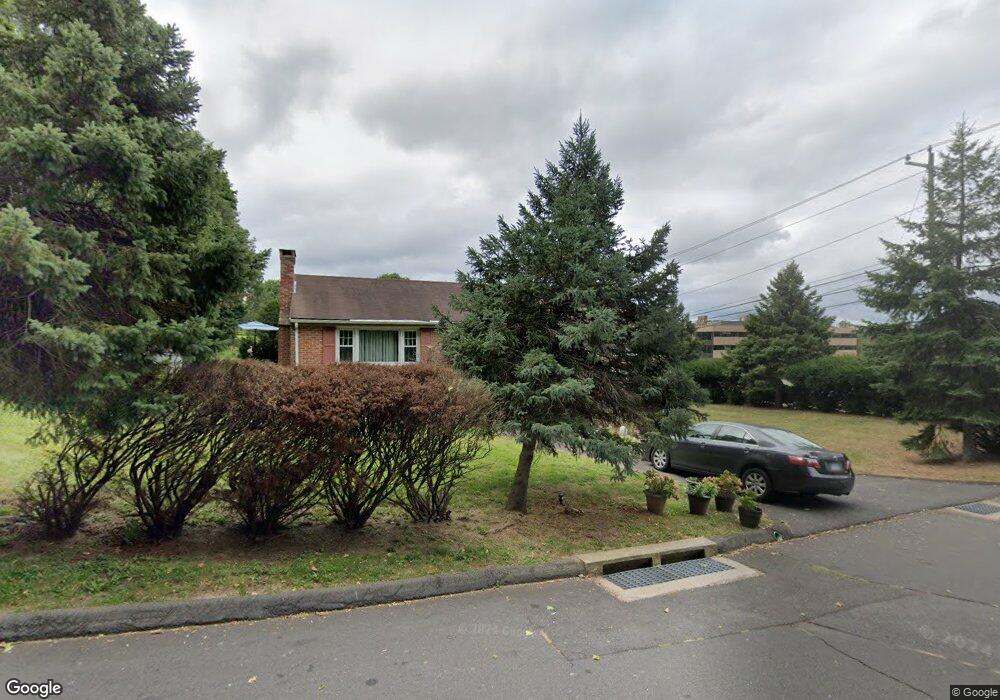 3 Winthrop Rd, West Hartford, CT 06110 - photo 1