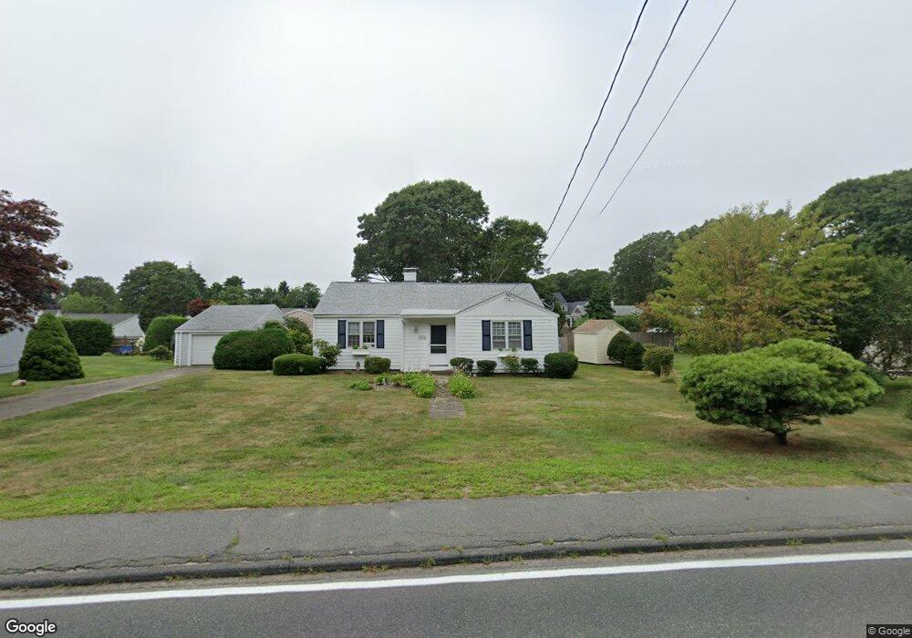 886 Shore Rd, Pocasset, MA 02559 - photo 1