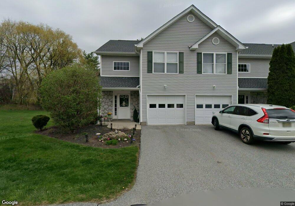 13 Spruce Run, Hamburg, NJ 07419 - photo 1