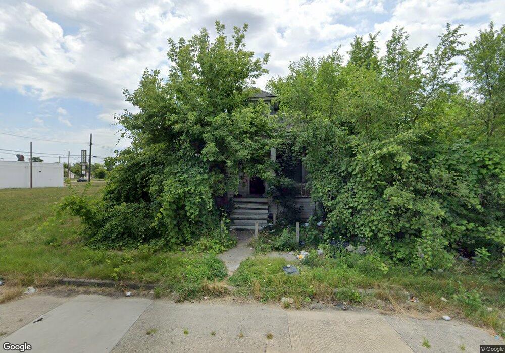 2742 Cody St, HamtraMcK, MI 48212 - photo 1