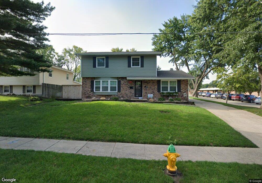 3900 Crestmoor Place, Des Moines, IA 50310 - photo 1