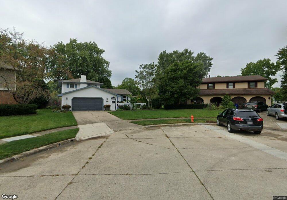 6160 Ashtree Place, Columbus, OH 43229 - photo 1