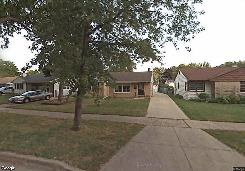 1315 Wayne Dr, Des Plaines, IL 60018 - photo 1